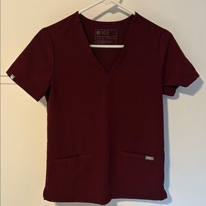 Figs Casma Burgundy Three Pocket Scrub Top